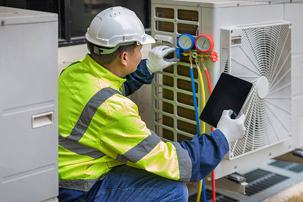 Professional Hvac technician working in Trenton, IL